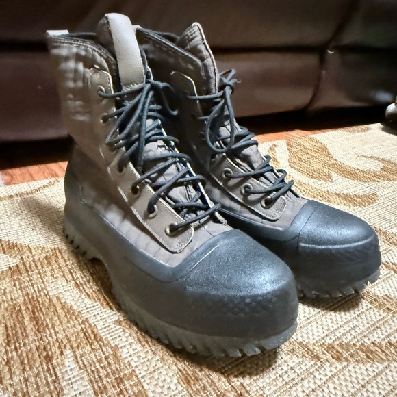 CONVERSE Chuck Taylor All Star Lugged 2.0 Counter Climate
Men’s 7, women’s 9 - Picture 2 of 8